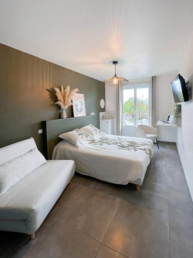 Auteuil • 4 Chambres • Wifi • Metro A 400M Rennes Bagian luar foto
